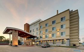 Fairfield Inn And Suites Hutchinson Ks